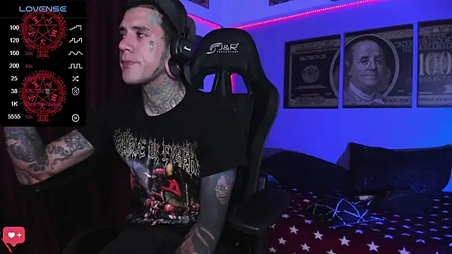 jhonny__ackerman XXX чат на живо