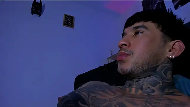 Dammianmillern Live XXX chat