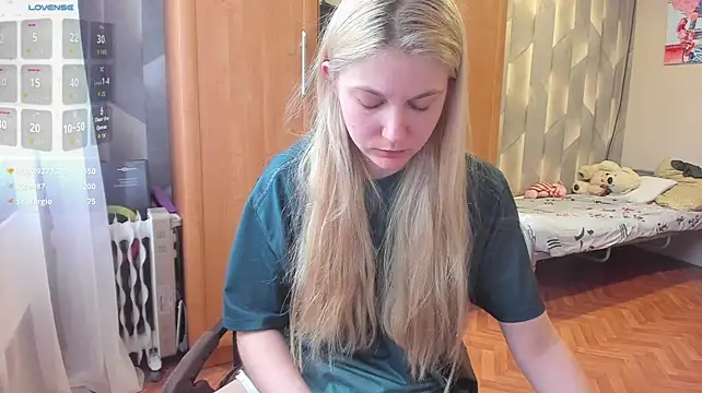 Tiny_Kiss' Live XXX Chat