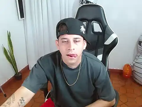 420Liam Live XXX Chat