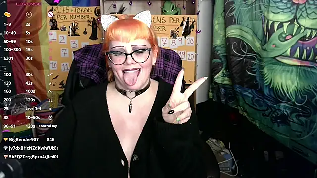Kinky_Witch: онлайн-секс-чат