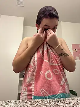 ErikaLuvX's Live XXX Chat