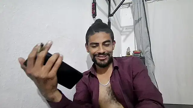 JBond007BBC élő XXX-chatje