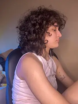 XXX chat uživo modela RareDolls