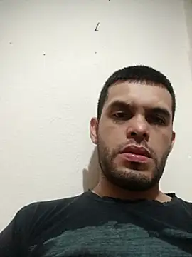 XXX chat uživo modela James21990