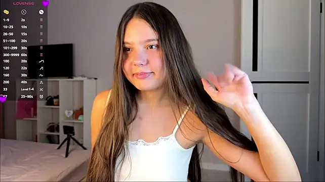 LunaHuurt's Live XXX Chat
