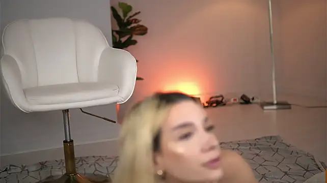 SvveetLuna – Live XXX-chat