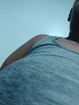 XXX chat uživo modela queennapal