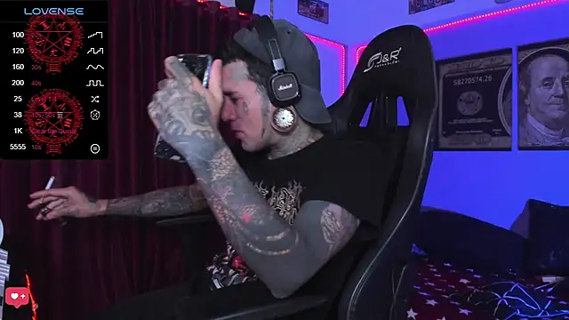 XXX chat uživo modela jhonny__ackerman