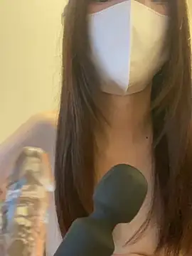 XXX chat uživo modela 13mchan