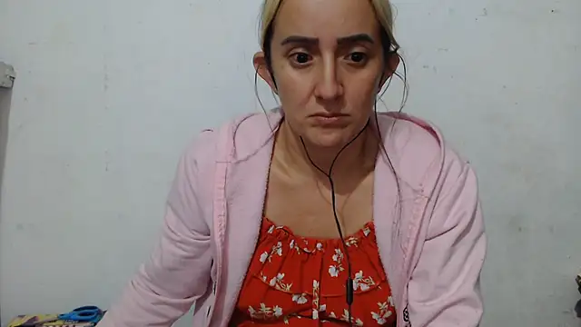 XXX chat uživo modela DeepAnal07