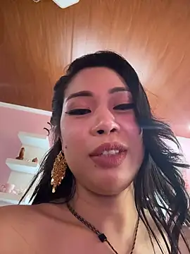Chat XXX ao vivo de AsianSweetMilf