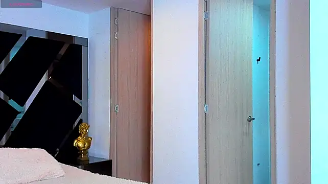Živý XXX chat Raytorres