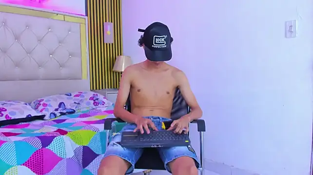 JustinSecret XXX чат на живо