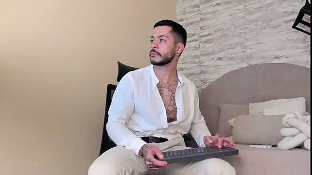 Lucas_Amatti's Webcam Show