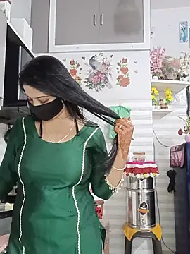 Kaur_Simran_01 Chat XXX in diretta