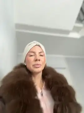 NewLale Adlı Modelin Canlı XXX Sohbeti
