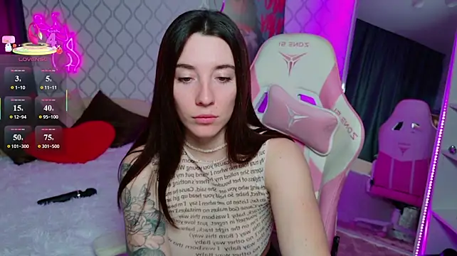 Curious_Lily Chat XXX in diretta