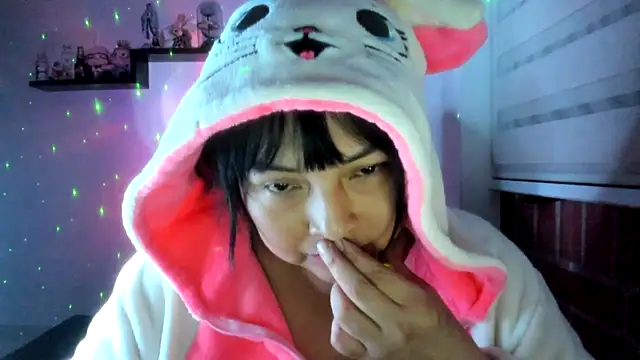 แชท XXX สดของ Shaddycute_