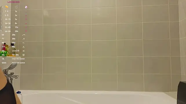 XXX chat uživo modela DongMoolt
