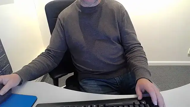 XXX chat uživo modela Buggemann