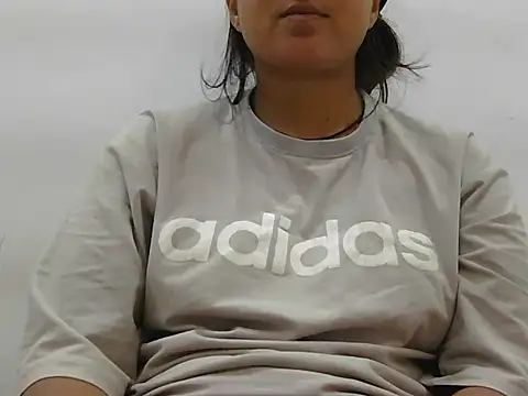 XXX chat uživo modela Minaxi_P
