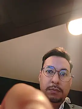XXX chat uživo modela leolim220