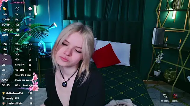 Chatroom XXX en direct de ChloeWells