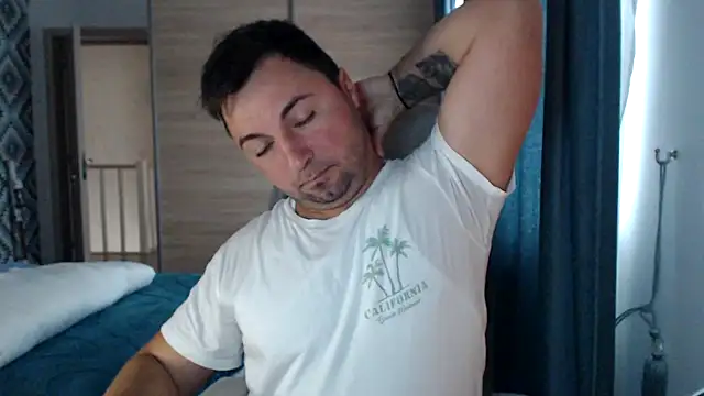 XXX chat uživo modela HankMalone