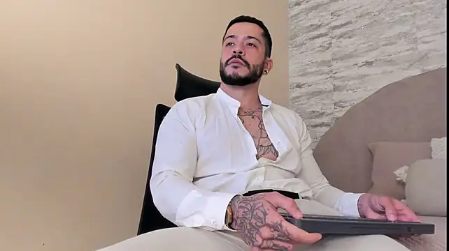 Chatroom XXX en direct de Lucas_Amatti