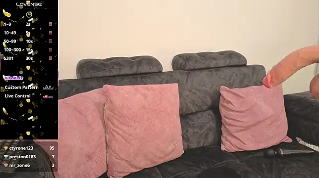 Živý XXX chat valery_adams1