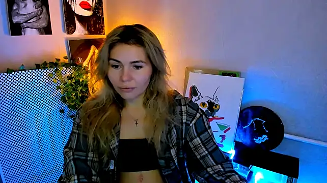 LoraBoyar's Live XXX Chat