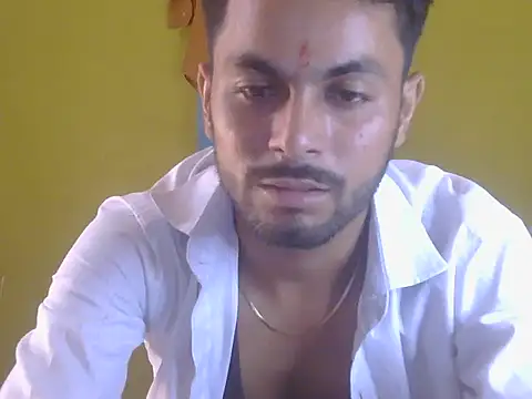 Stubborndesiboy Chat XXX in diretta