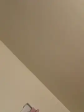 Pertunjukan Kamera Web nuthinlfttosay
