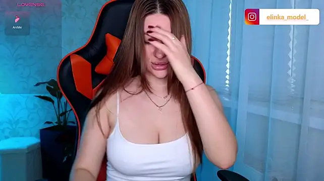 Chatroom XXX en direct de Elishka_