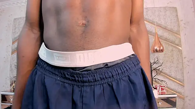 XXX chat uživo modela SmithBonilla