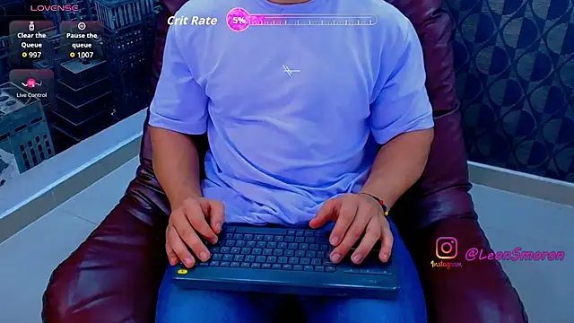 Leonsmoron live XXX chat