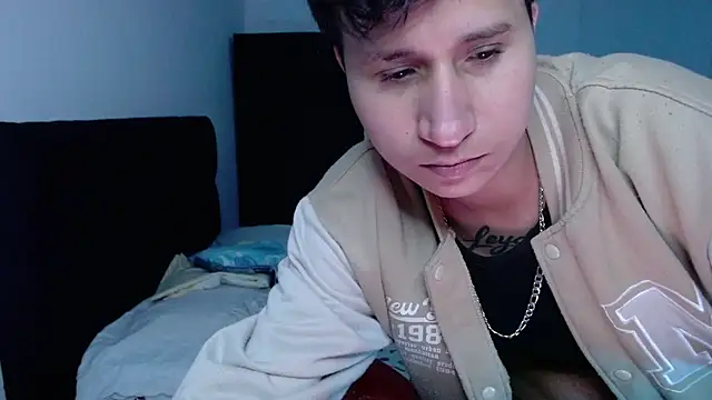 แชท XXX สดของ CharlieVexcs