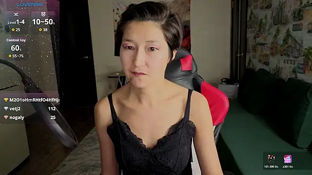 XXX chat uživo modela Leyla13Stoone