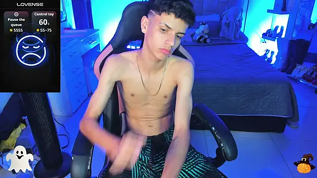 צ'אט XXX בשידור חי של JuniorPrinceMorris