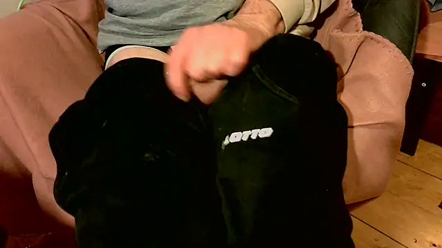 XXX chat uživo modela T0Yforeskin