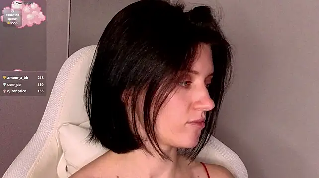 Chat +18 de roxy_rio_t_ ao vivo