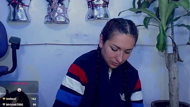 XXX chat uživo modela LucyStrike_