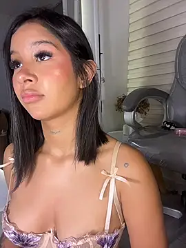 XXX chat uživo modela Aida_moreno