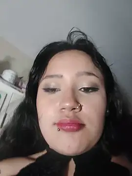 Chat +18 de LilyRouse_ ao vivo