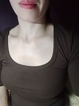 Chat XXX Live -Trina-