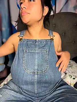 Im_Little's Live XXX Chat