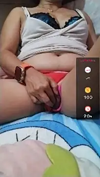 แชท XXX สดของ assqueenlovely