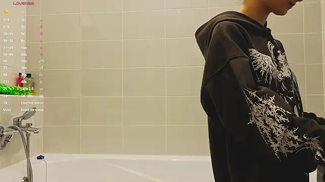 XXX chat uživo modela DongMoolt
