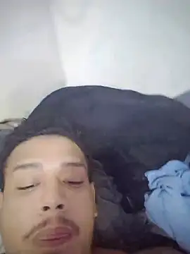 XXX chat uživo modela marcosdougllaaas